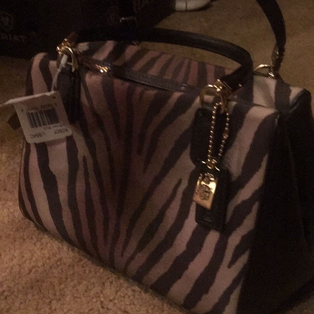 Small Coach Purse - Picture 4 of 7